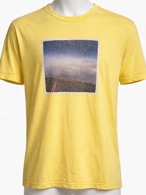 Calvin Klein Jeans Men’s Yellow Distressed Scenic Graphic Crewneck T-Shirt